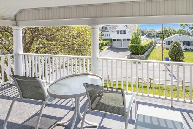 34 Rowayton Ave in Norwalk, CT - Building Photo - Building Photo