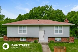 6808 NW Victor Dr in Kansas City, MO - Building Photo