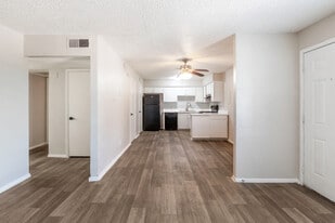 Buena Vista Apartments in Fort Worth, TX - Building Photo