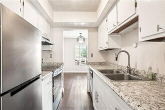 6593 Sleepy Hollow Ln in Morrow, GA - Building Photo - Building Photo