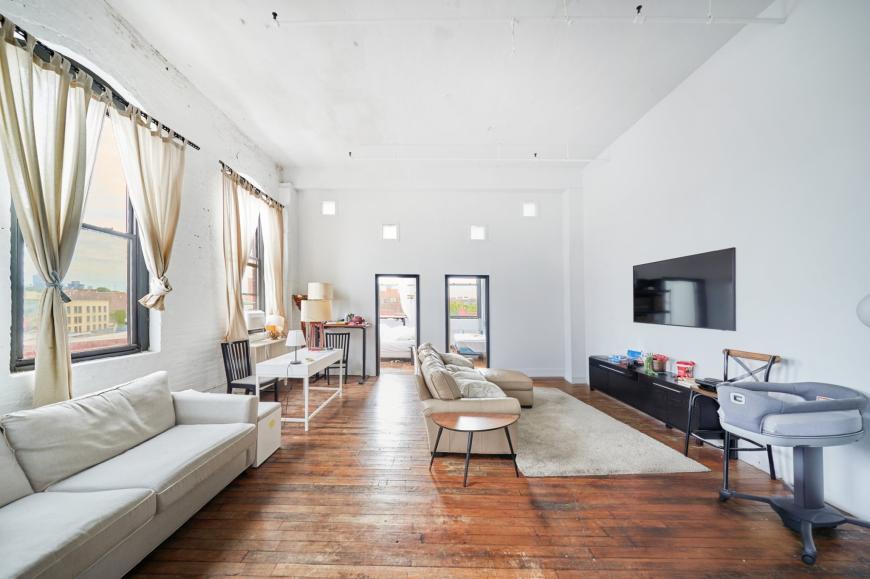 5 Delavan St in Brooklyn, NY - Building Photo