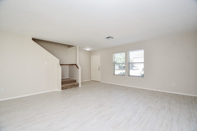 19835 Rustic Lake Ln
