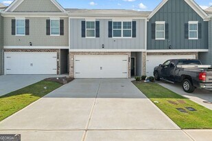 11640 Mendenhall Ct in Hampton, GA - Building Photo