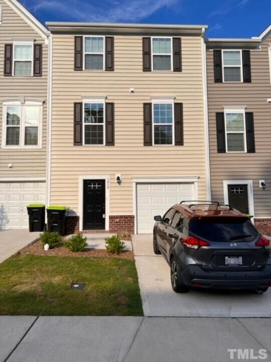 1030 Romeria Dr in Durham, NC - Building Photo