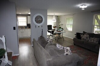 7344 San Bonita Dr in Columbus, OH - Building Photo - Building Photo