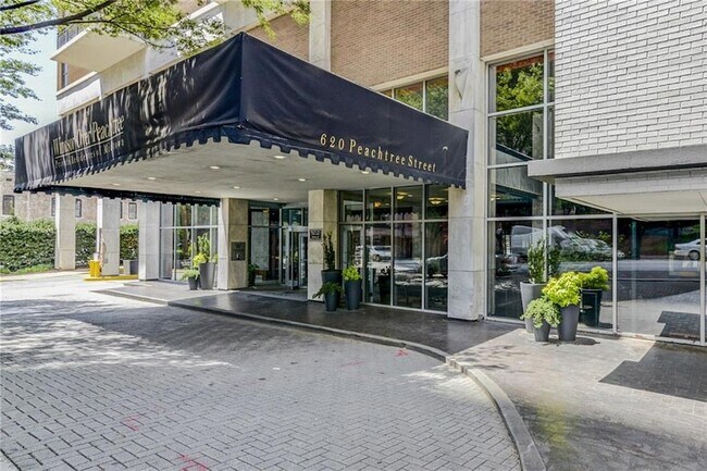 620 Peachtree St NE, Unit 706 in Atlanta, GA - Building Photo - Building Photo
