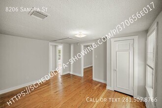 8206 Sandra St in Houston, TX - Building Photo - Building Photo