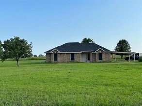 838 Savage Rd in Bells, TX - Building Photo - Building Photo