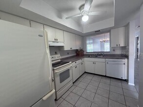 2681 Woodgate Ln in Sarasota, FL - Building Photo - Building Photo