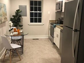 709-713 Park Ave in Laurel, MD - Foto de edificio - Building Photo