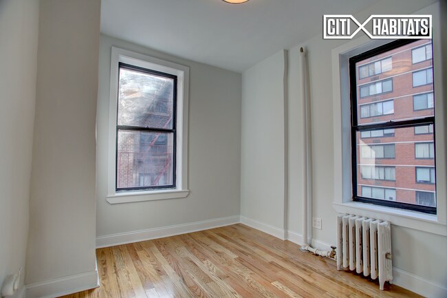 206 W 96TH St-Unit -5D in New York, NY - Foto de edificio - Building Photo