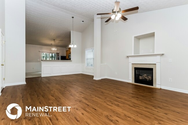 1213 Winwood Dr in Mcdonough, GA - Foto de edificio - Building Photo