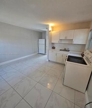 426 NW 14th Ave in Fort Lauderdale, FL - Building Photo - Building Photo