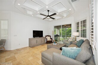 6501 Crown Colony Pl in Naples, FL - Building Photo - Building Photo