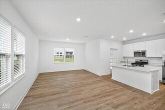 15254 Swallow Fls Wy in Fishers, IN - Building Photo - Building Photo