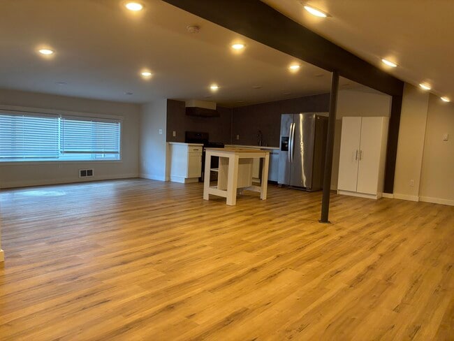 2505 NE 140th St, Unit B