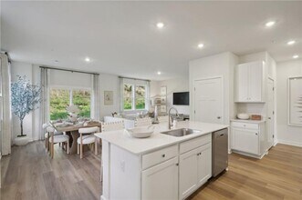 128 River Rdg Dr in Moon Township, PA - Building Photo - Building Photo