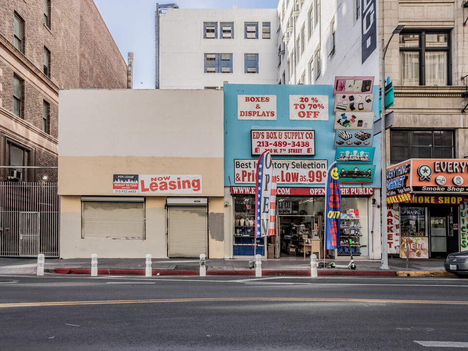 336 W Seventh St in Los Angeles, CA - Foto de edificio