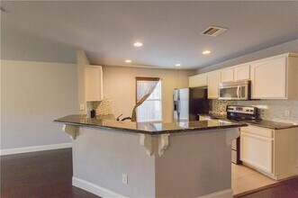 9913 Summer Sweet Dr in McKinney, TX - Foto de edificio - Building Photo