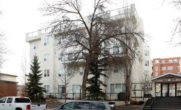 Garneau Lofts in Edmonton, AB - Building Photo - Primary Photo