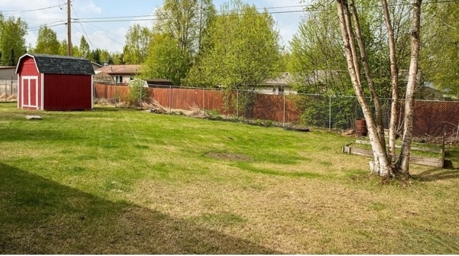 3314 Hiland Dr in Anchorage, AK - Building Photo - Building Photo