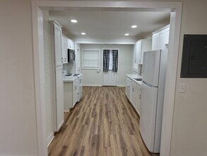 110 Small St in Westminster, SC - Building Photo - Building Photo