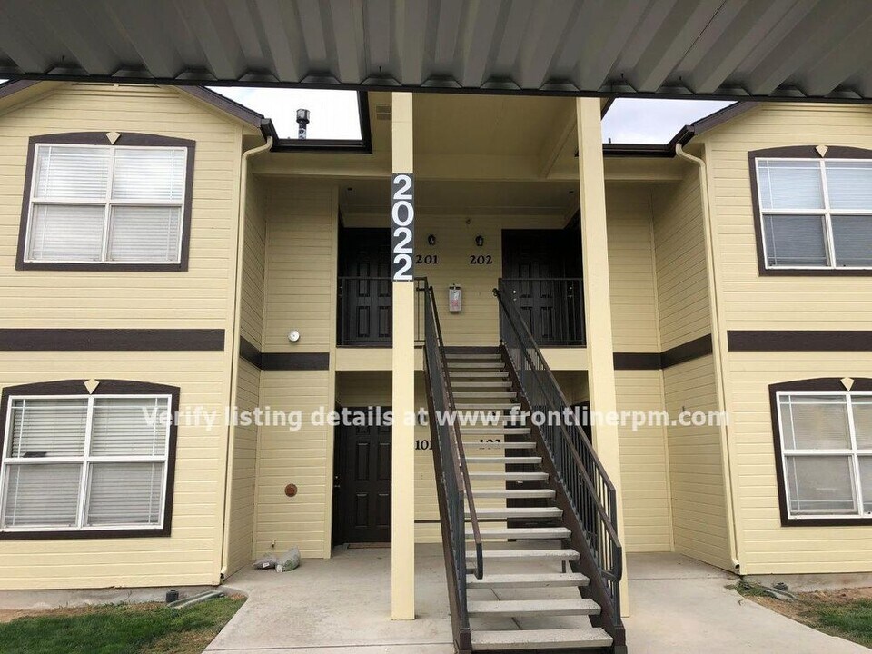 2022 E Whispering Willow Ln in Nampa, ID - Building Photo
