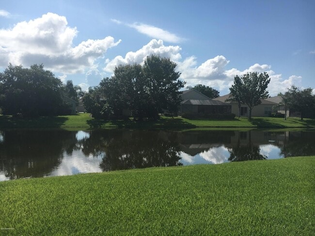 3577 Hoofprint Dr in Melbourne, FL - Foto de edificio - Building Photo
