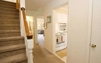 Residences at 1805 in Greensboro, NC - Foto de edificio - Building Photo