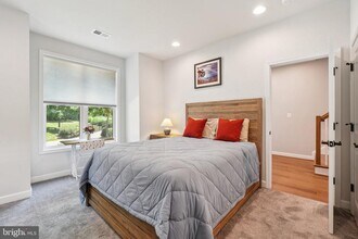 12258 Sessile Commons in Fairfax, VA - Building Photo - Building Photo