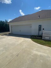 29 Veterans Ct in Fort Mitchell, AL - Building Photo - Building Photo