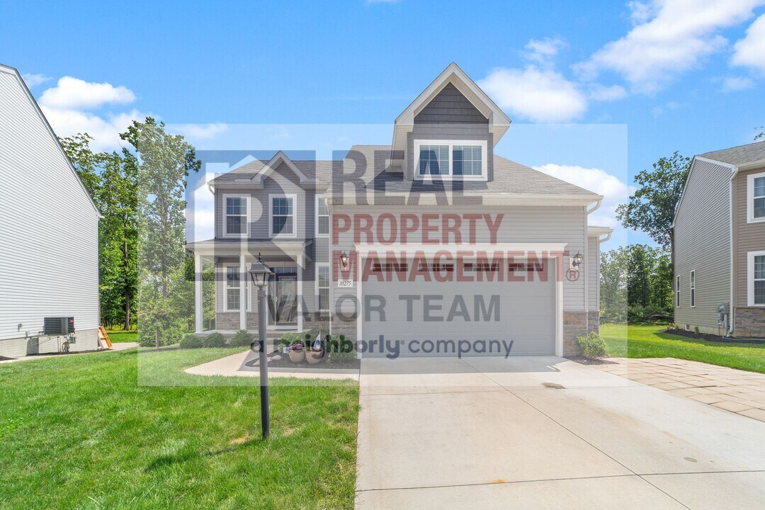 10275 Maryland St in Reminderville, OH - Building Photo