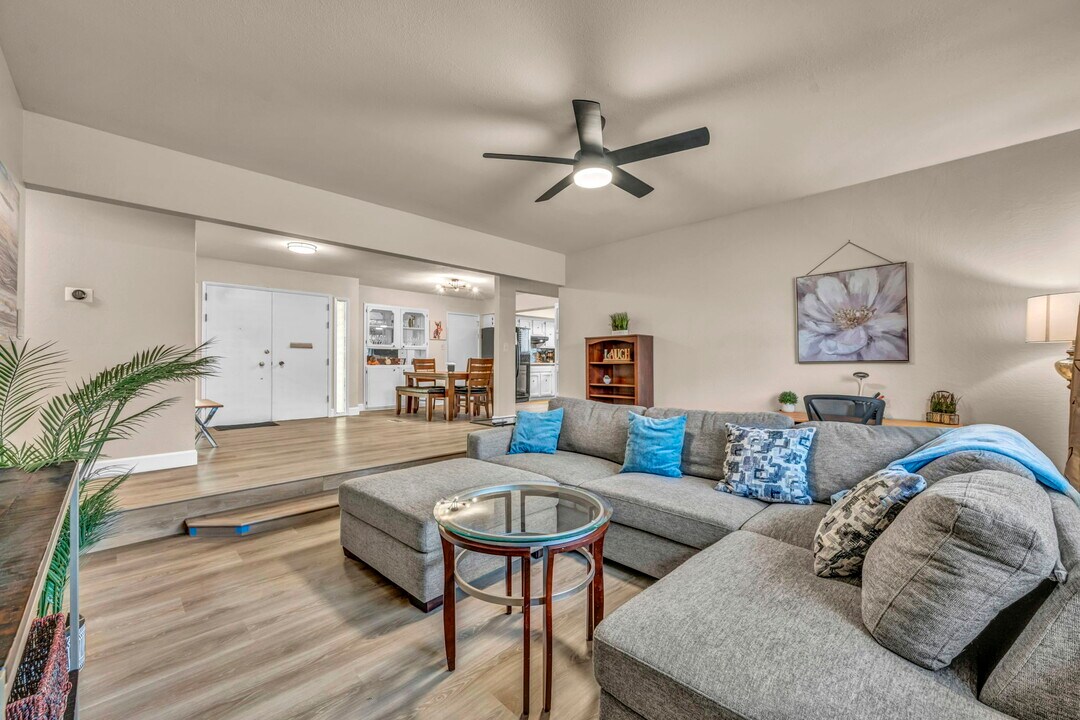 1490 Foster Dr in Reno, NV - Building Photo