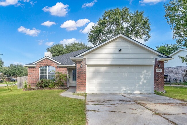 10486 Twin Circles Dr in Montgomery, TX - Building Photo - Building Photo