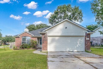 10486 Twin Circles Dr in Montgomery, TX - Building Photo - Building Photo