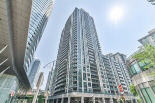 19 Grand Trunk Crescent in Toronto, ON - Building Photo