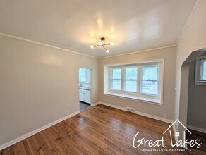 22153 Pleasant Ave in Eastpointe, MI - Building Photo - Building Photo