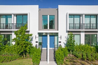 1933 Dock St in West Palm Beach, FL - Foto de edificio - Building Photo