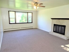 267 E Main St in Leola, PA - Building Photo - Building Photo