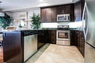 705 Freeport St in London, ON - Building Photo - Building Photo