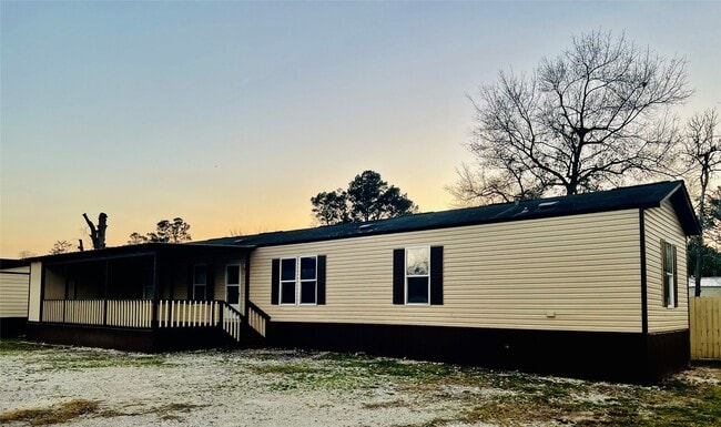 21694 Dogwood Dr in New Caney, TX - Building Photo - Building Photo