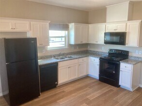 4505 P in Galveston, TX - Building Photo - Building Photo