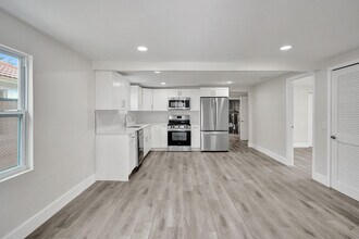 235 NW 10th Ave in Delray Beach, FL - Building Photo - Building Photo