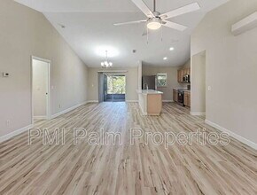 117 SW Glenwood Dr in Port St. Lucie, FL - Building Photo - Building Photo