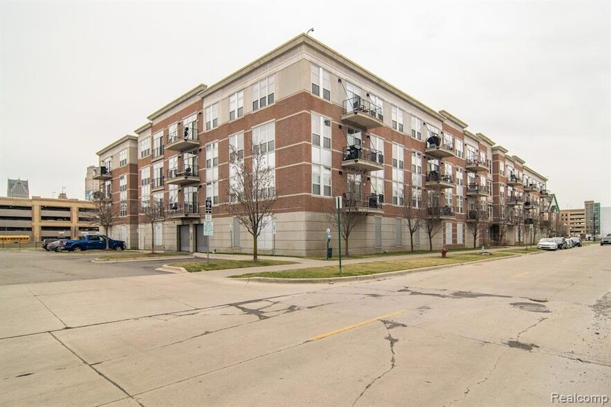 66 Winder St, Unit 13-213 in Detroit, MI - Building Photo