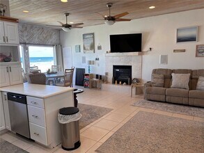 919 N Atlantic Ave in New Smyrna Beach, FL - Building Photo - Building Photo