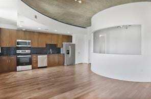 250 Pharr Rd NE, Unit 2104 in Atlanta, GA - Foto de edificio - Building Photo