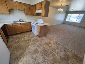 112 Palmer Dr in Dayton, NV - Building Photo - Building Photo