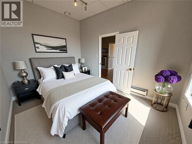 property at 7 Mary St