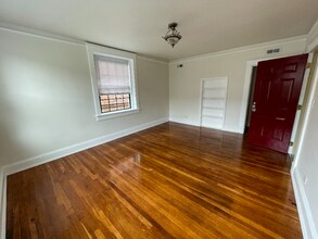 911 Spotswood Ave in Norfolk, VA - Building Photo - Building Photo